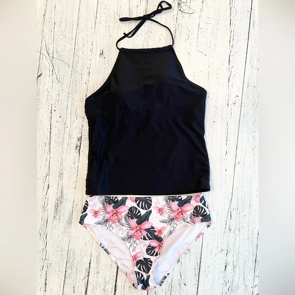 Beachsissi Black Halter Tankini with Floral Bikini Bottom Sz Large - Picture 7 of 7